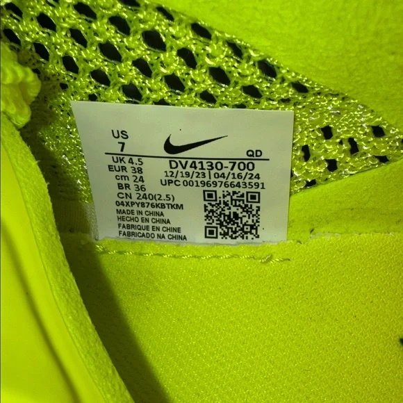 Nike ZoomX Vaporfly 3 DV4130-700 Women’s Volt/Scream Green/Black Sneakers Size 7 - Picture 7 of 9